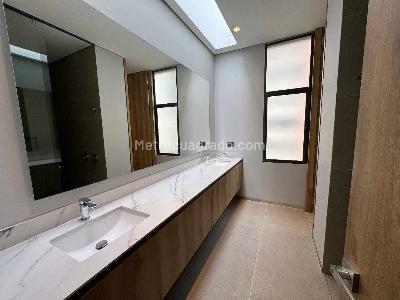 Apartamento de 3 alcobas en venta en El Poblado Castropol, Medellín, 225 m² · foto 2 de 20