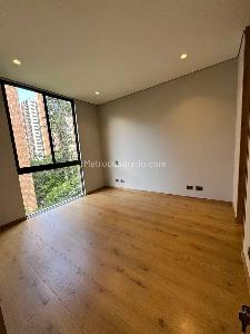 Apartamento de 3 alcobas en venta en El Poblado Castropol, Medellín, 225 m² · foto 15 de 20