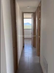 Apartamento de 3 alcobas en venta en Barroblanco, Rionegro, 79 m² · foto 2 de 15