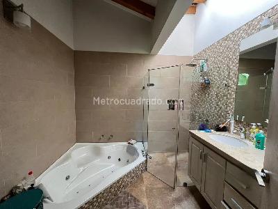 Casa en venta en El Tablazo, Rionegro, 2000 m² · foto 3 de 20