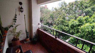Apartamento de 3 alcobas en venta en Laureles, Medellín, 163 m² · foto 2 de 20