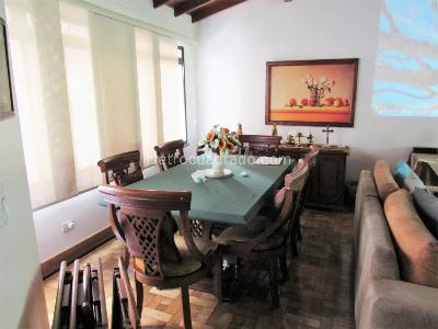 Apartamento de 3 alcobas en venta en Laureles, Medellín, 163 m² · foto 5 de 20