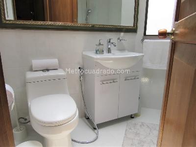 Apartamento de 3 alcobas en venta en Laureles, Medellín, 163 m² · foto 6 de 20