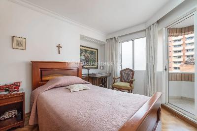 Apartamento de 4 alcobas en venta en Santa Teresita, Medellín, 214 m² · foto 8 de 12