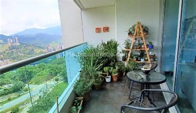 Apartamento de 3 alcobas en venta en Las Lomitas, Sabaneta, 101 m² · foto 5 de 13