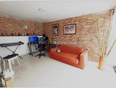 Casa de 4 alcobas en venta en Laureles, Medellín, 255 m² · foto 9 de 13