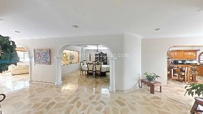 Casa de 5 alcobas en venta en Laureles, Medellín, 340 m² · foto 9 de 20