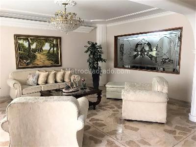Casa de 5 alcobas en venta en Laureles, Medellín, 340 m² · foto 14 de 20