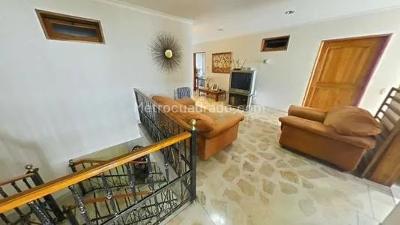 Casa de 5 alcobas en venta en Laureles, Medellín, 340 m² · foto 20 de 20