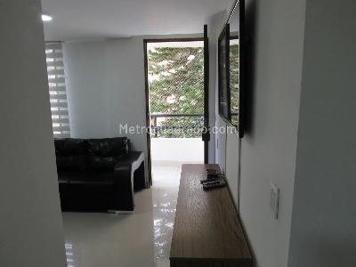 Apartamento de 4 alcobas en arriendo en Laureles, Medellín, 92 m² · foto 5 de 12