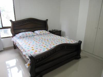 Apartamento de 4 alcobas en arriendo en Laureles, Medellín, 92 m² · foto 6 de 12