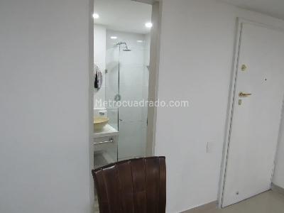 Apartamento de 4 alcobas en arriendo en Laureles, Medellín, 92 m² · foto 11 de 12