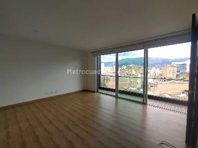 Apartamento de 2 alcobas en venta en Laureles, Medellín, 120 m² · foto 3 de 20