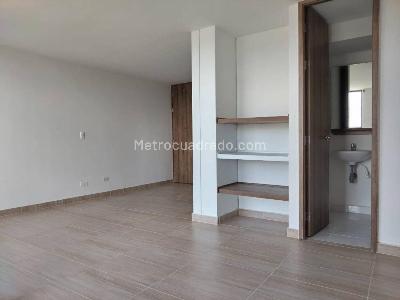 Apartamento de 2 alcobas en venta en Tranvia, Rionegro, 48 m² · foto 3 de 16