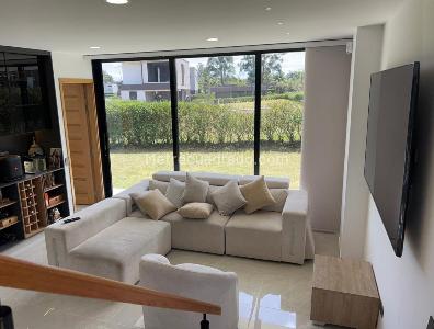 Casa de 4 alcobas en venta en Llano Grande, Rionegro, 268 m² · foto 10 de 20