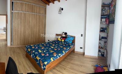 Casa de 4 alcobas en venta en Llano Grande, Rionegro, 268 m² · foto 16 de 20