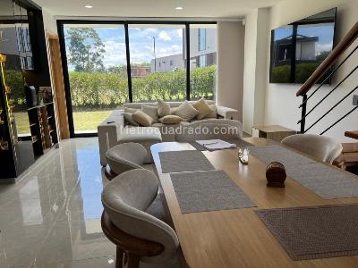 Casa de 4 alcobas en venta en Llano Grande, Rionegro, 268 m² · foto 6 de 20