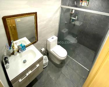 Apartamento de 5 alcobas en venta en Estadio, Medellín, 185 m² · foto 10 de 10