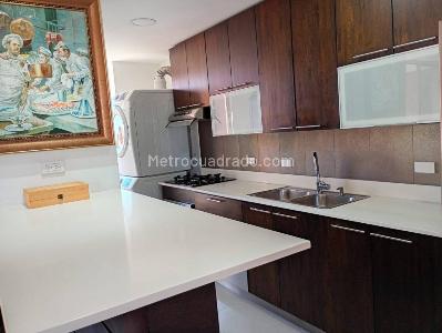 Apartamento de 2 alcobas en venta en Lalinde, Medellín, 94 m² · foto 2 de 20
