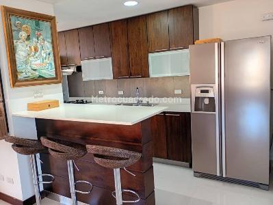 Apartamento de 2 alcobas en venta en Lalinde, Medellín, 94 m² · foto 3 de 20