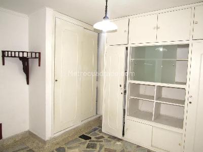 Apartamento de 4 alcobas en venta en Laureles, Medellín, 110 m² · foto 13 de 20