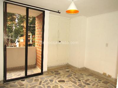 Apartamento de 4 alcobas en venta en Laureles, Medellín, 110 m² · foto 19 de 20