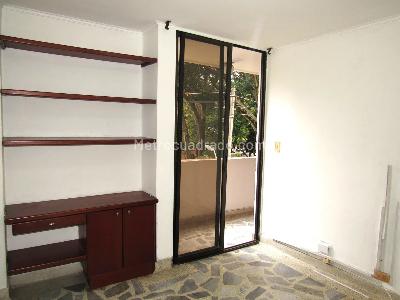 Apartamento de 4 alcobas en venta en Laureles, Medellín, 110 m² · foto 20 de 20