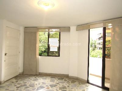 Apartamento de 4 alcobas en venta en Laureles, Medellín, 110 m² · foto 2 de 20