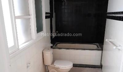Casa de 5 alcobas en venta en Prado Centro, Medellín, 290 m² · foto 8 de 10