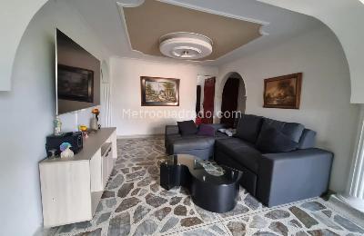 Apartamento de 3 alcobas en venta en Estadio, Medellín, 102 m² · foto 4 de 18