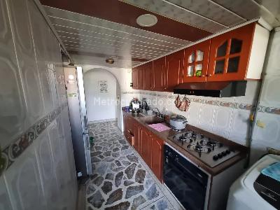 Apartamento de 3 alcobas en venta en Estadio, Medellín, 102 m² · foto 9 de 18