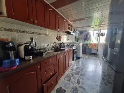Apartamento de 3 alcobas en venta en Estadio, Medellín, 102 m² · foto 10 de 18
