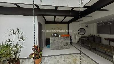 Casa de 4 alcobas en venta en Calasanz, Medellín, 276 m² · foto 7 de 20