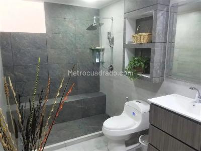 Casa de 4 alcobas en venta en Calasanz, Medellín, 276 m² · foto 13 de 20