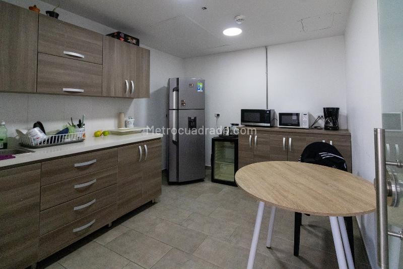 Oficina en Arriendo, El Poblado, Medellín - Más