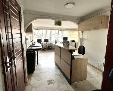 Apartamento de 4 alcobas en venta en Laureles, Medellín, 150 m² · foto 2 de 19
