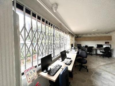Apartamento de 4 alcobas en venta en Laureles, Medellín, 150 m² · foto 18 de 19