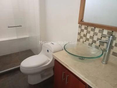 Apartamento en venta en Laureles, Medellín · foto 2 de 5