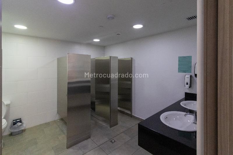 Oficina en Arriendo, El Poblado, Medellín - Más
