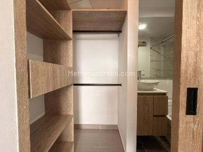 Apartamento de 3 alcobas en venta en Sabaneta, Sabaneta, 55 m² · foto 9 de 13
