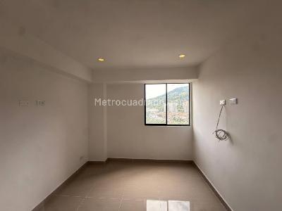 Apartamento de 3 alcobas en venta en Sabaneta, Sabaneta, 55 m² · foto 10 de 13