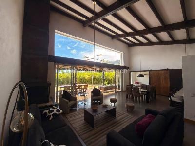 Casa de 5 alcobas en arriendo en Vereda Santa Catalina, Envigado · foto 13 de 20