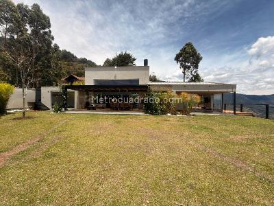 Casa de 5 alcobas en arriendo en Vereda Santa Catalina, Envigado · foto 16 de 20