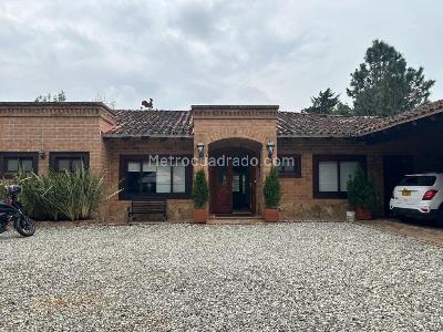 Casa de 4 alcobas en venta en Gualanday, Rionegro, 270 m² · foto 5 de 20