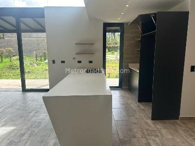 Casa de 3 alcobas en venta en Pontezuela, Rionegro, 210 m² · foto 3 de 18