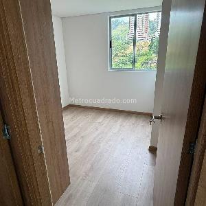 Apartamento de 2 alcobas en venta en San Jose, Sabaneta, 72 m² · foto 11 de 19
