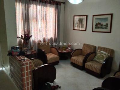Casa de 5 alcobas en venta en Belen Almeria, Medellín, 162 m² · foto 2 de 20
