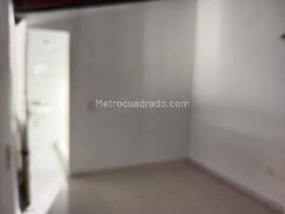 Casa de 4 alcobas en venta en Belen Alameda, Medellín, 167 m² · foto 4 de 16
