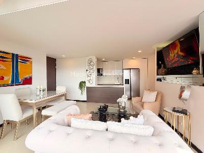 Apartamento de 3 alcobas en venta en Palmas Poblado, Medellín, 86 m² · foto 2 de 12