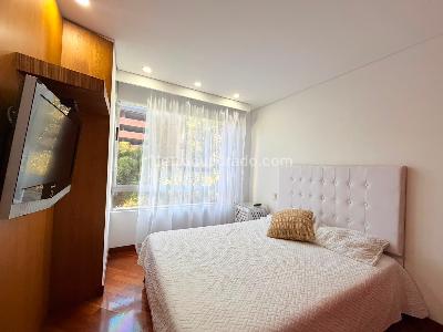 Apartamento de 2 alcobas en venta en El Tesoro El Poblado, Medellín, 138 m² · foto 12 de 18